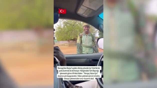 Gambiyalı askerin s&ouml;zleri T&uuml;rk doktoru ağlattı: Her şey vatan i&ccedil;in