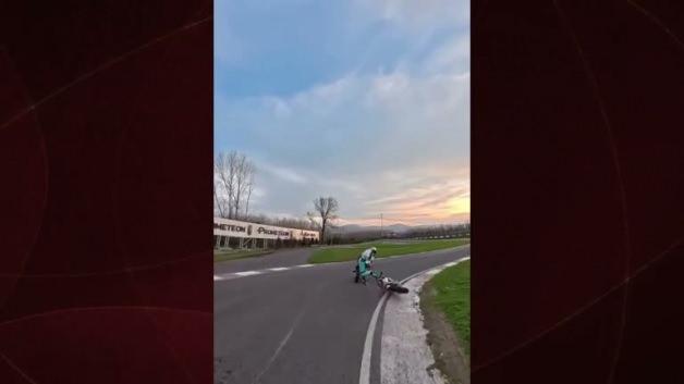 Kenan Sofuoğlu’nun oğlu Zayn geçirdiği kaza ile herkesi korkuttu Kenan Sofuoğlu’nun oğlu Zayn geçirdiği kaza ile herkesi korkuttu