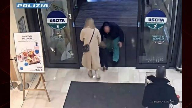 İtalya'da bir İsrail vatandaşı anne ve bebeğine saldırdı: Bebeğin uyluk kemiği kırıldı