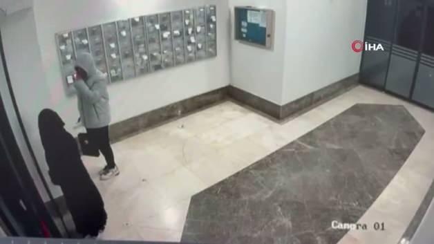 Apartmanda büyü paniği: Karanlıkta gelip idrar ve toz döktüler
