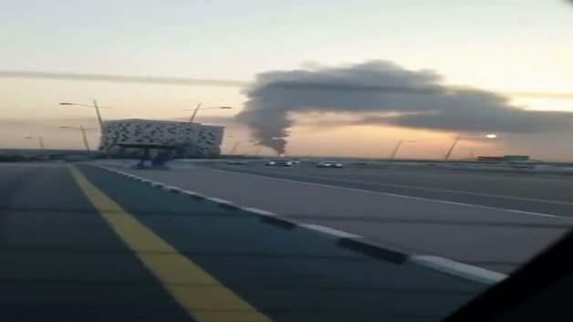 İran, Dubai Havalimanı’ndaki yakıt deposunu vurdu, tüm uçuşlar durdu! İran, Dubai Havalimanı’ndaki yakıt deposunu vurdu, tüm uçuşlar durdu!