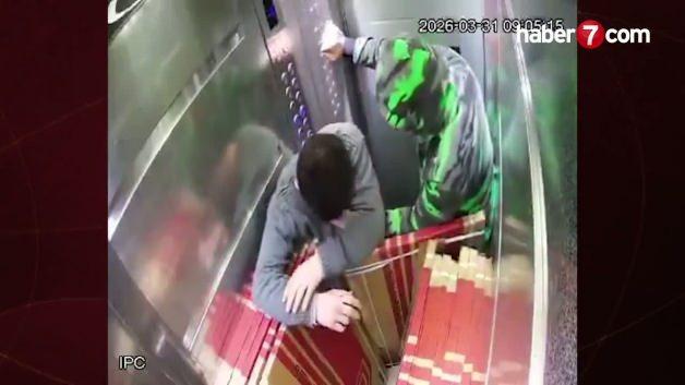 Asansör ağır yüke dayanamayıp yere çakıldı! Korku dolu anlar kamerada