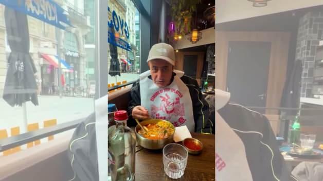 Mahmut Tuncer'in Kore yemekleriyle imtihanı! Sosyal medyada g&uuml;ndem oldu