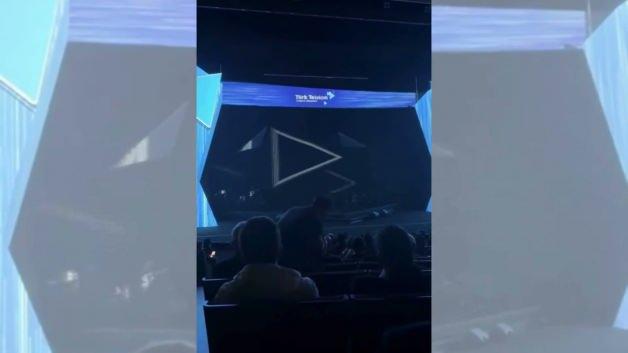 Sefo konserinde M&uuml;sl&uuml;m G&uuml;rses ile d&uuml;et yaptı!