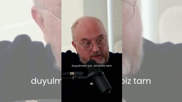ABD'li komedyenin unutamadığı ezan anısı g&uuml;ndem oldu! İzleyenleri mest etti