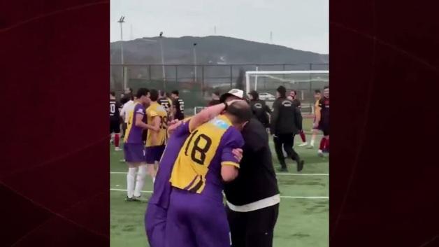 Bartın’da amatör lig maçındaki kavgada aynı takımın futbolcuları arasında da kavga çıktı