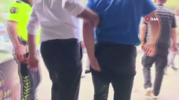 Bursa’da yol kavgasında kan aktı: 1’i polis 5 kişi yaralandı