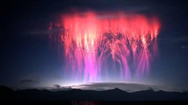 Tibet semalarında görüntülenen nadir Red Sprites ışık olayı