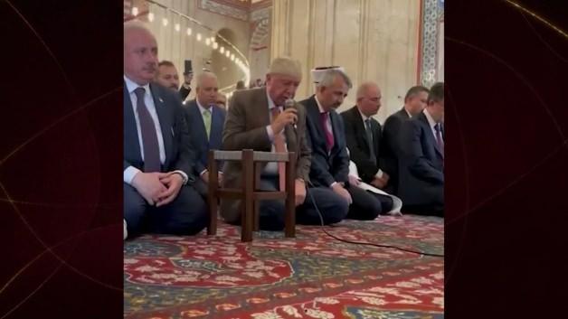 Cumhurbaşkanı Erdoğan’dan Selimiye Camii’nde Kur’an-ı Kerim tilaveti Cumhurbaşkanı Erdoğan’dan Selimiye Camii’nde Kur’an-ı Kerim tilaveti