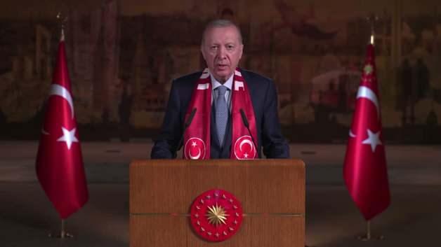 Cumhurbaşkanı Recep Tayyip Erdoğan'ın A Milli Futbol Takımı'na destek mesajı verdiği an.