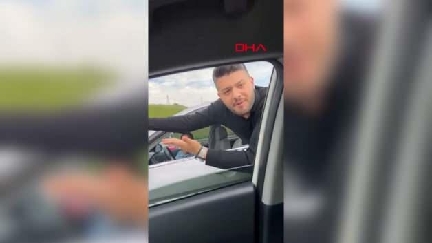 Eyüpsultan'da trafik tartışması sonrası yere düşen cep telefonu