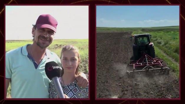 Kütahya'da bir çiftçinin 20 dönümlük tarlasına traktörle çizdiği devasa Türk bayrağı