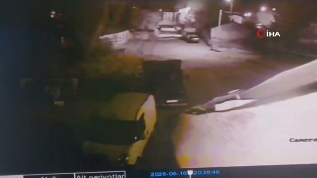 Erzurum'da kamyonet ile duvar arasına sıkışarak hayatını kaybeden 5 yaşındaki çocuğun kaza anını gösteren güvenlik kamerası görüntüsü.