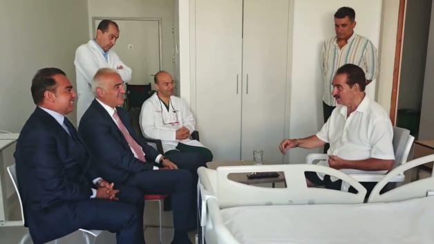 K&uuml;lt&uuml;r ve Turizm Bakanı Mehmet Nuri Ersoy'dan İbrahim Tatlıses'e s&uuml;rpriz ziyaret!