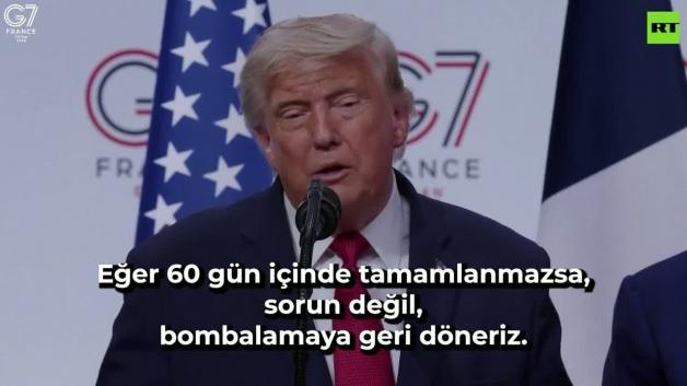 Donald Trump kürsüde konuşma yaparken