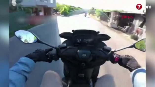 Beykoz'da motosiklet sürücülerinin trafikteki tartışma anları
