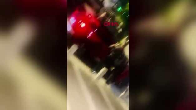 Beşiktaş'ta polis kontrol noktasındaki bariyerleri kırarak kaçmaya çalışan sürücünün yakalanması