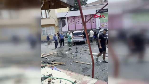 Sarıyer'de meydana gelen zincirleme kaza sonrası olay yerinden bir görüntü