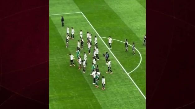 FIFA 2026 Dünya Kupası'nda Japonya ve Brezilya maçı sonrası Japon futbolcular