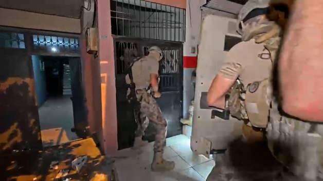 Uyuşturucu satıcılarına yönelik 69 ildeki operasyonlarda 423 şüpheli tutuklandı
