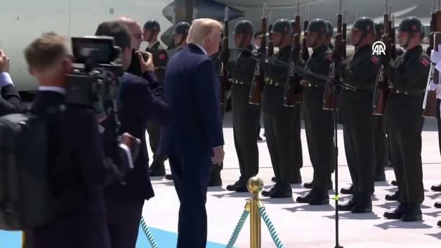 Cumhurbaşkanı Erdoğan ve Trump&rsquo;ın kahkaha attıkları anlar g&uuml;ndem oldu
