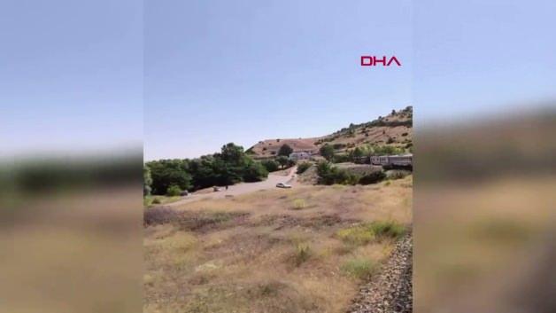 Elazığ tren kazası hemzemin geçit otomobil çarpışma anı