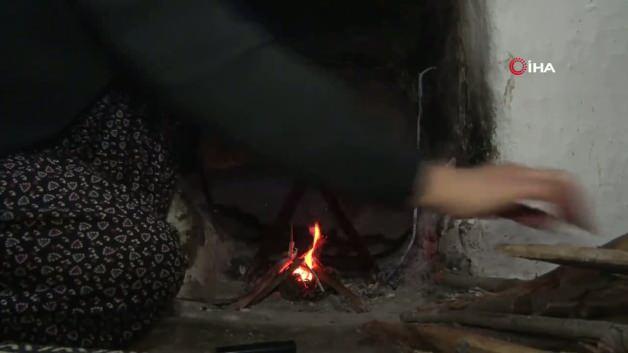 Ayfer Bozkurt'un sanat atölyesinde çekilmiş bir fotoğrafı