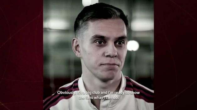 Leandro Trossard Arsenal formasıyla