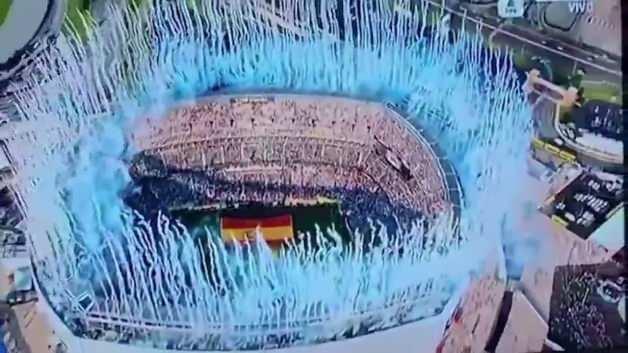İspanya ve Arjantin futbol takımlarının maçı öncesi seremoni gösterisi