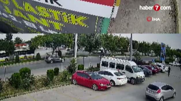 Konya'da drift yapan otomobilin kaza anı güvenlik kamerası görüntüsü.