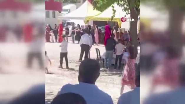 Gaziantep'te bir düğünde havaya ateş açan mahalle muhtarı tepki çekti.