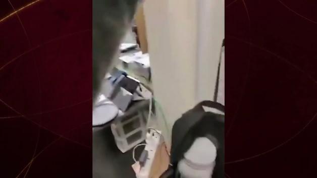 ABD askerinin gözünden Irak'taki Velid Askeri Üssü'ne yapılan roketli saldırının kaydedildiği an.