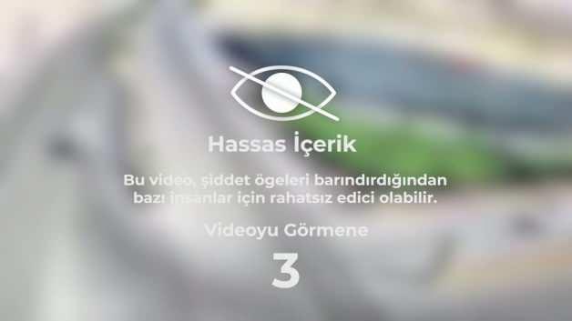 Şanlıurfa'da meydana gelen trafik kazasında araçlar hurdaya döndü.