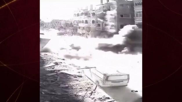 İsrail'den açık alçaklık: Gazze'de ambulansı böyle vurdular