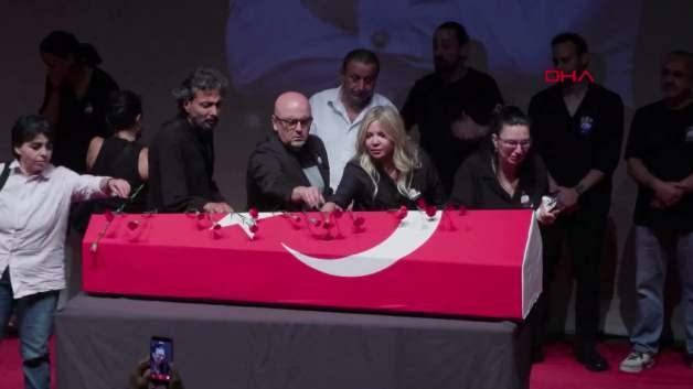 Serhat Kılı&ccedil; son yolculuğuna uğurlandı! Kız arkadaşı g&ouml;zyaşlarına boğuldu