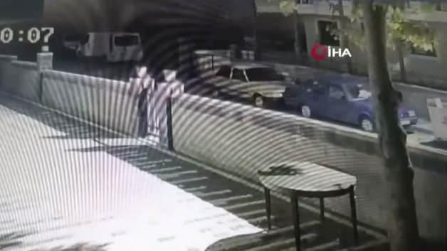 Maltepe'deki binanın &ccedil;&ouml;kme anı ortaya &ccedil;ıktı!