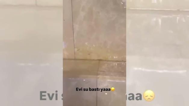 Şarkıcı Aylin &Ccedil;oşkun'un evini su bastı! O anlar kamerada