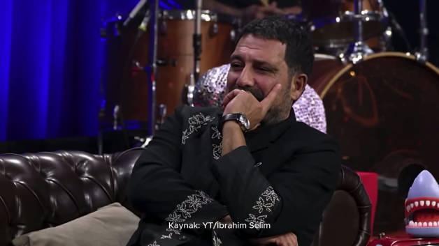 B&uuml;lent İnal&rsquo;ın set alışkanlığı şaşırttı! Duyanlar kahkahaya boğuldu