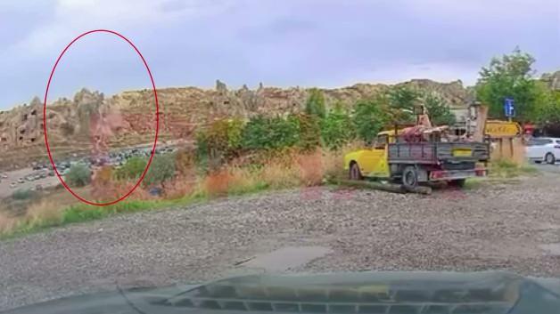 Kapadokya'da peribacasından kopan kayaların d&uuml;şme anına ait g&ouml;r&uuml;nt&uuml;ler ortaya &ccedil;ıktı