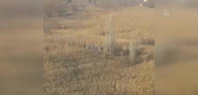 Polis ka&ccedil;an zanlıları sazlıkta yakaladı 