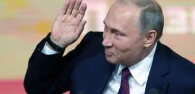 Putin&rsquo;in Tatarca kelimeyi yanlış anlaması salonu kahkahaya boğdu 