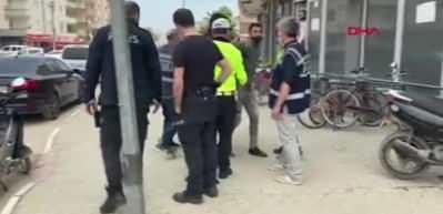 Polisten ka&ccedil;maya &ccedil;alıştı, yakalanınca ceza yağdı!