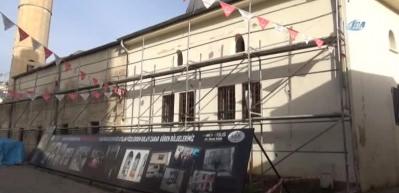 Roketin isabet ettiği &Ccedil;alık Camii restorasyonuna başlandı