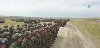Rus ordusundan devasa ge&ccedil;it t&ouml;reni