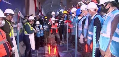 Sabiha G&ouml;k&ccedil;en Havalimanı metro hattında ilk ray kaynağı yapıldı