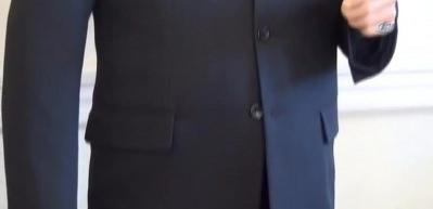 Sa&ccedil;ları tek tek dikilen Atat&uuml;rk heykeli