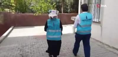Sağlık &ccedil;alışanı eşe doğum g&uuml;n&uuml; s&uuml;rprizi