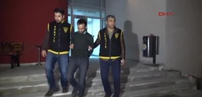 Sahte savcı, altınları i&ccedil; &ccedil;amaşırında gizledi