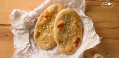 Sarımsaklı Naan ekmeği tarifi