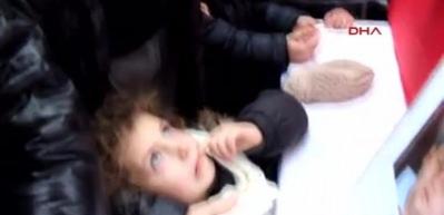  Şehit Emniyet M&uuml;d&uuml;r&uuml;'n&uuml;n &ccedil;ocukları herkesi ağlattı 